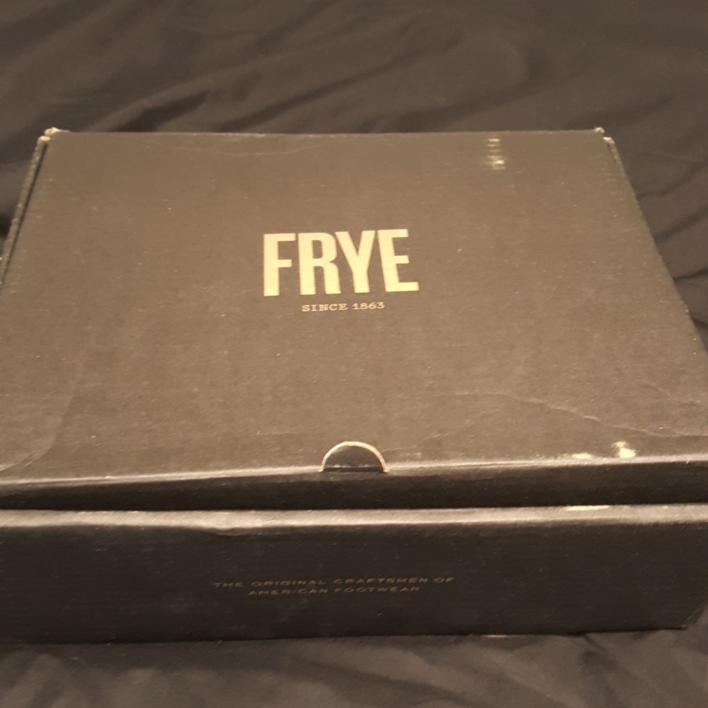 FRYE SHANE EMBROIDERED SHORTIES